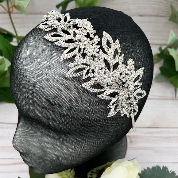 High Quality Glass Rhinestone Wedding Headband, Brand New. - Picture 5 of 7